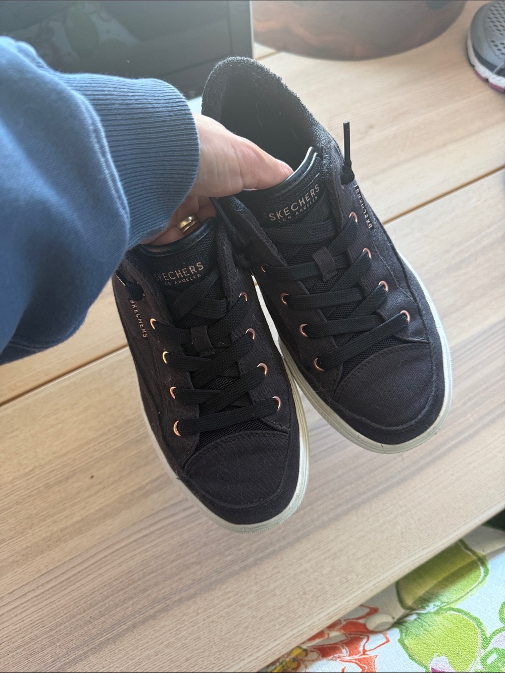 Skechers Men's Black Sneakers with Rose Gold Eyelets